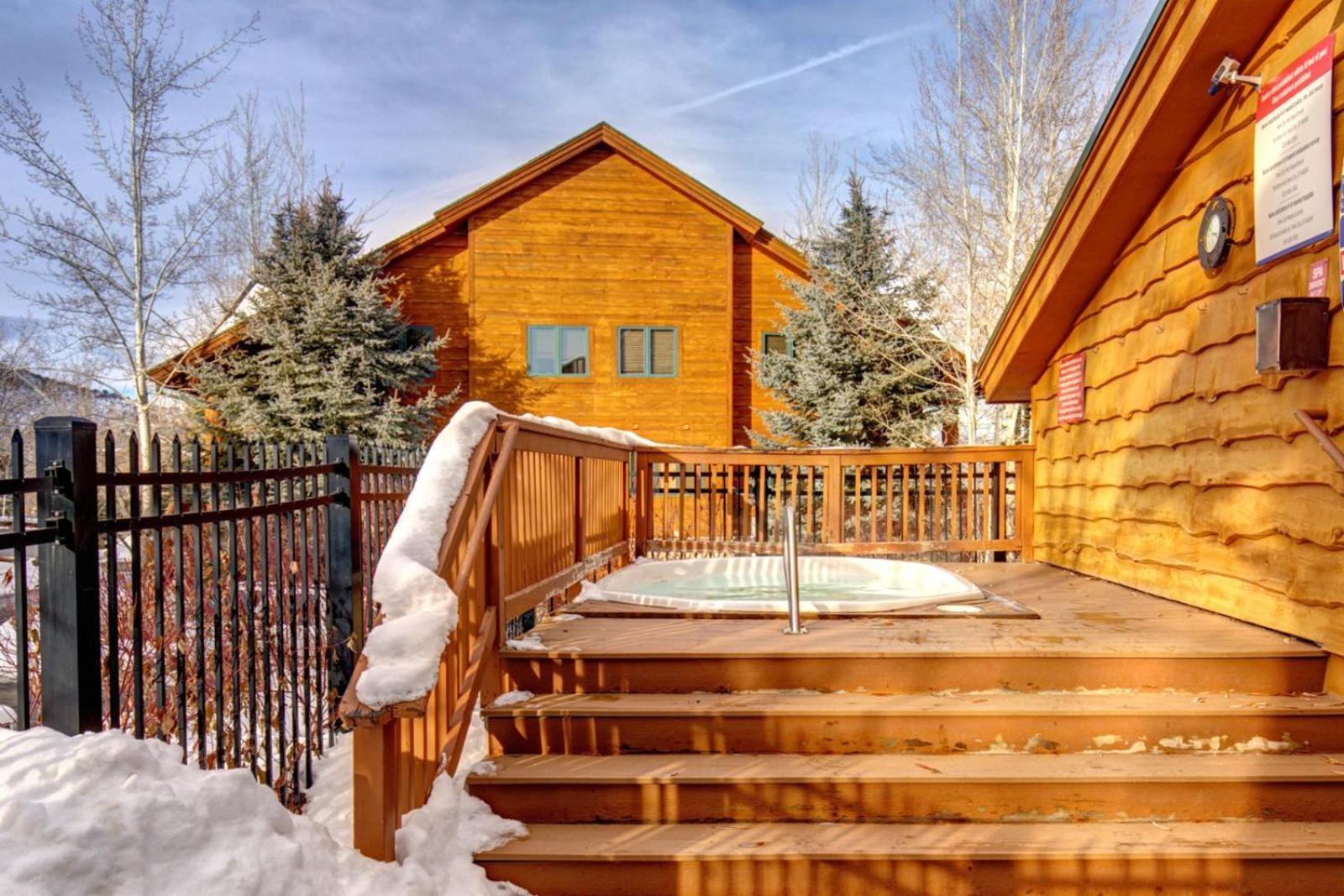 Kbm Resorts: Gas Fireplace Common Hot Tubs Near Canyons Village Park City Exterior photo